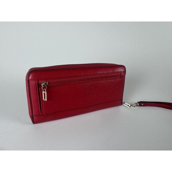 VTG Guess Wallet Womens Red Zip Around Wristlet Leather Logo Clutch Purse Bag - Picture 9 of 13